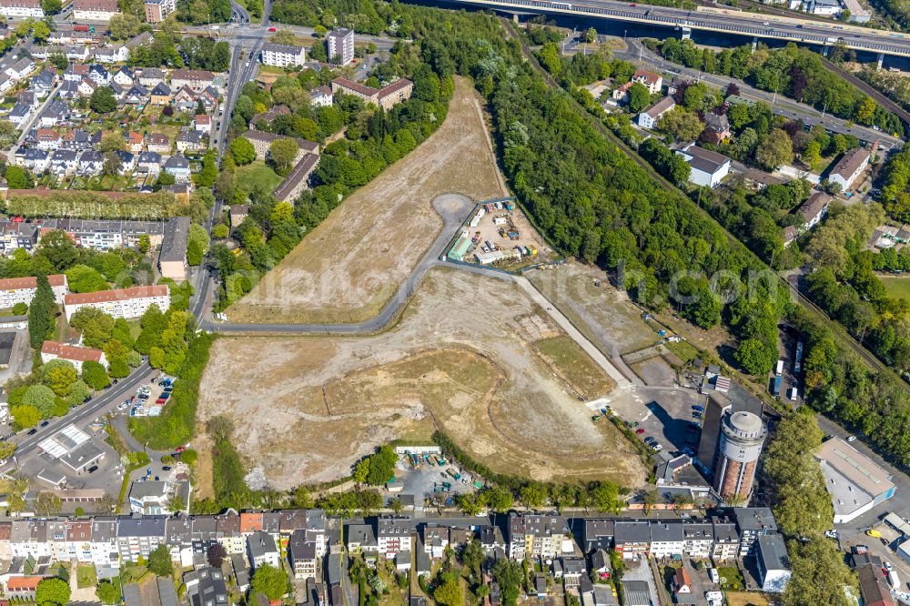 Aerial photograph Duisburg - Development area and building land fallow at Krummenhakstreet in the district Hochfeld on street Heerstrasse in Duisburg in the state North Rhine-Westphalia