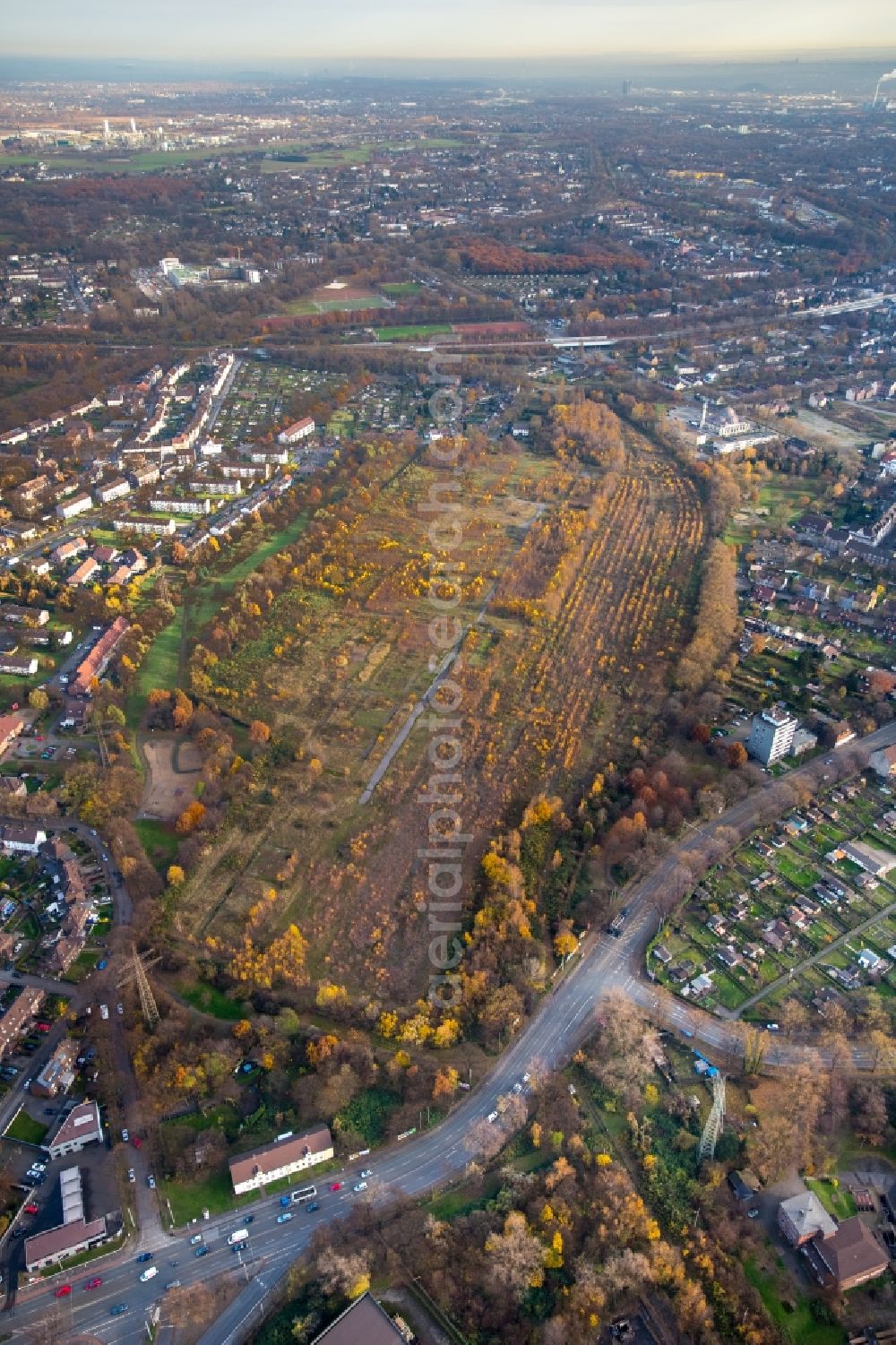 Aerial image Duisburg - Development area and building land fallow along the Weseler street and the Zechenstrasse in the district Marxloh in Duisburg in the state North Rhine-Westphalia