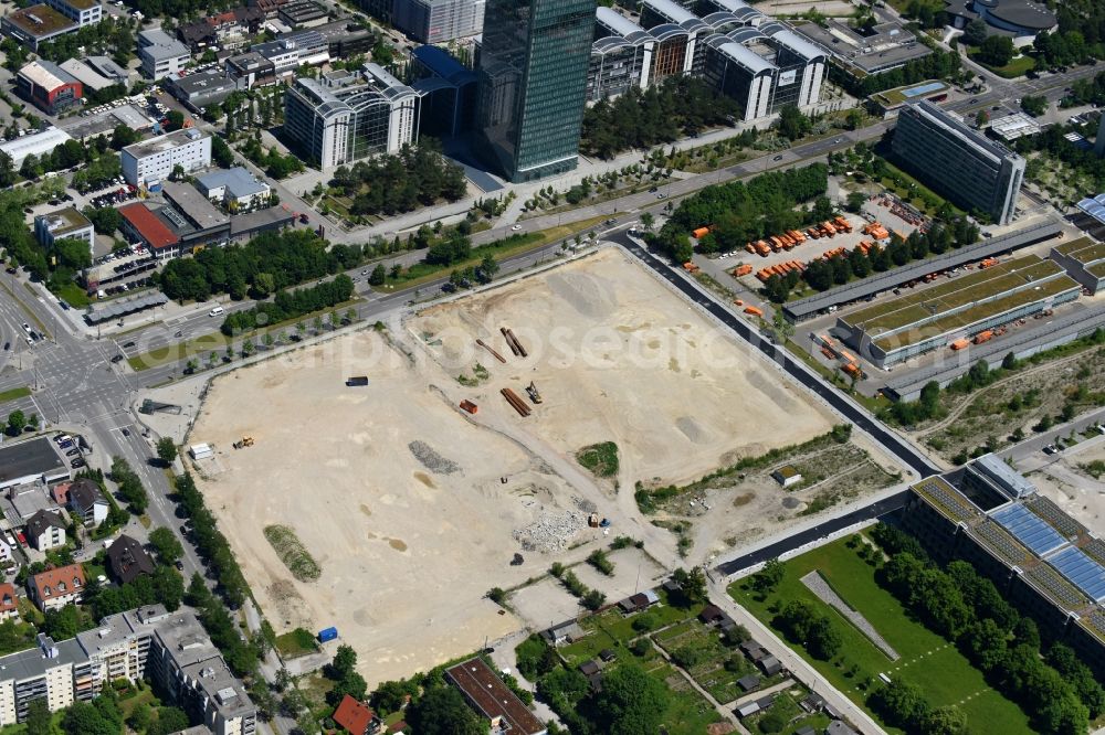 München from the bird's eye view: Development area and building land fallow on Georg-Brauchle-Ring - Emmy-Noether-Strasse in the district Moosach in Munich in the state Bavaria, Germany