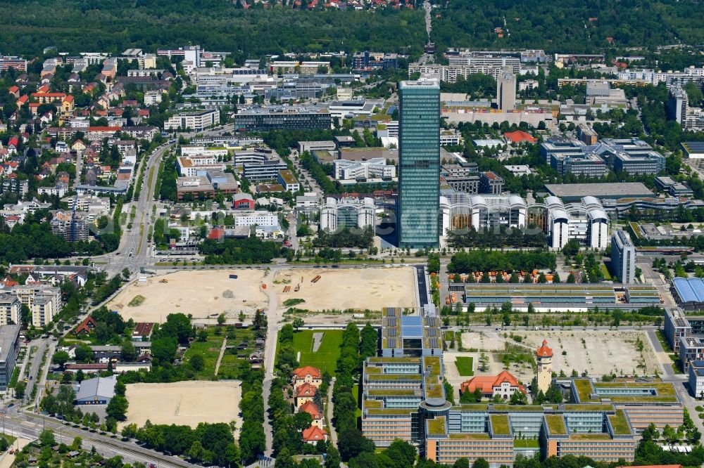 München from the bird's eye view: Development area and building land fallow on Georg-Brauchle-Ring - Emmy-Noether-Strasse in the district Moosach in Munich in the state Bavaria, Germany