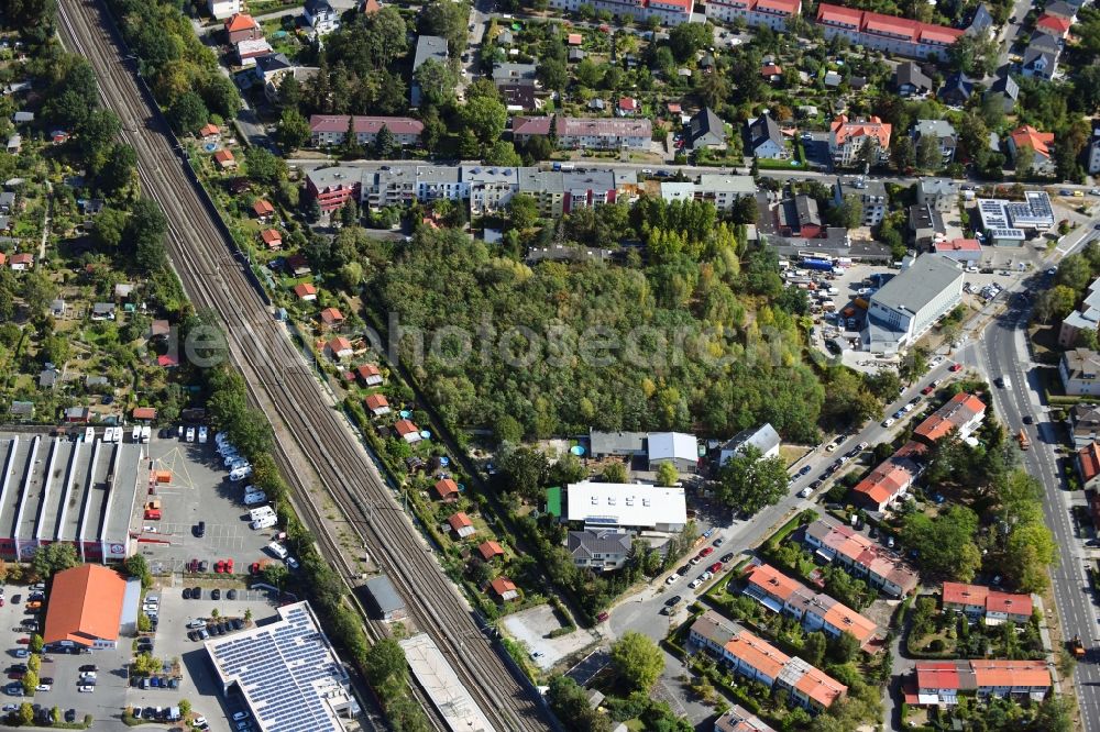 Aerial photograph Berlin - Development area and building land fallow Hochstrasse - Hildburghauser Strasse in the district Lichterfelde in Berlin, Germany