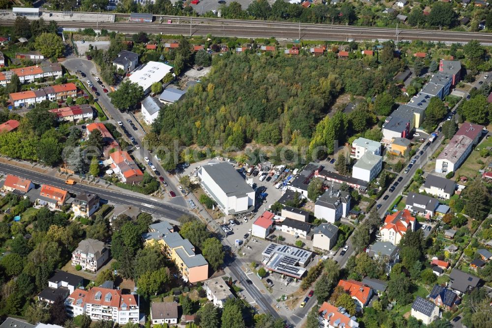 Aerial photograph Berlin - Development area and building land fallow Hochstrasse - Hildburghauser Strasse in the district Lichterfelde in Berlin, Germany