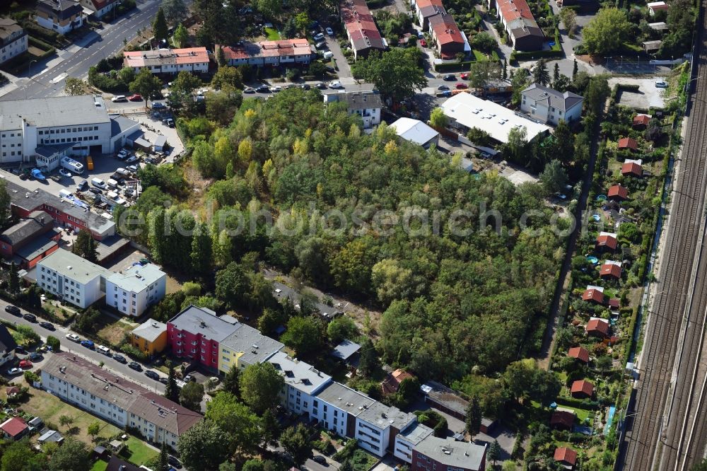 Berlin from above - Development area and building land fallow Hochstrasse - Hildburghauser Strasse in the district Lichterfelde in Berlin, Germany