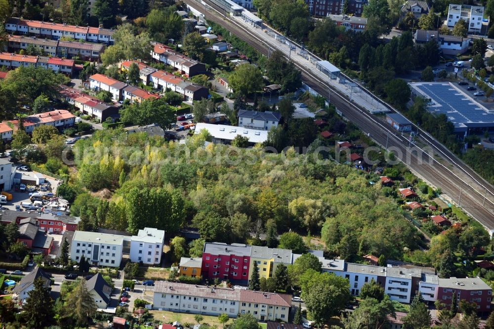 Berlin from above - Development area and building land fallow Hochstrasse - Hildburghauser Strasse in the district Lichterfelde in Berlin, Germany