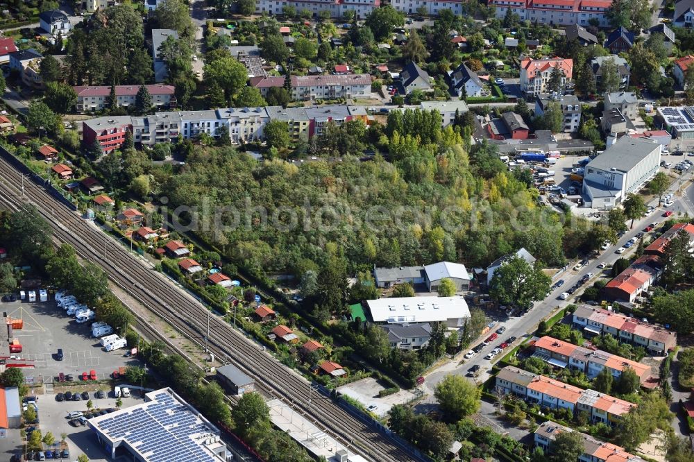 Aerial image Berlin - Development area and building land fallow Hochstrasse - Hildburghauser Strasse in the district Lichterfelde in Berlin, Germany