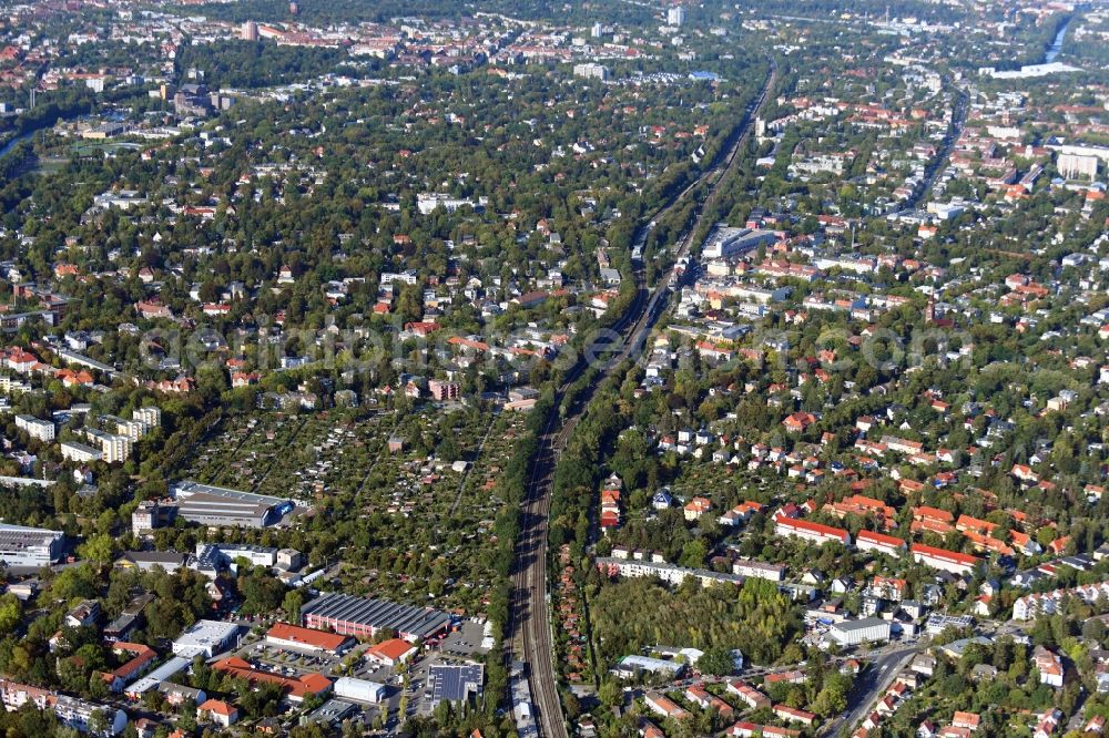 Berlin from the bird's eye view: Development area and building land fallow Hochstrasse - Hildburghauser Strasse in the district Lichterfelde in Berlin, Germany