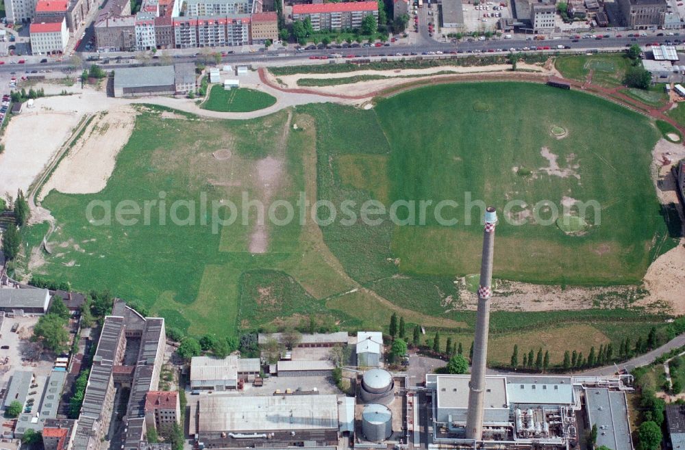 Berlin from the bird's eye view: Development area and building land fallow fuer den Neubaus of BND- Zentrale on Chausseestrasse in the district Mitte in Berlin, Germany