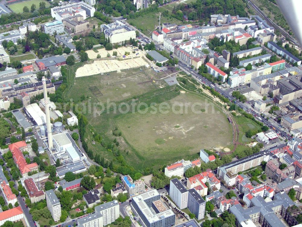 Berlin from the bird's eye view: Development area and building land fallow fuer den Neubaus of BND- Zentrale on Chausseestrasse in the district Mitte in Berlin, Germany