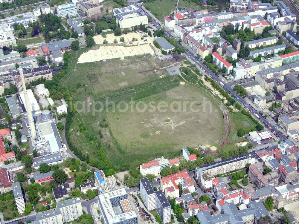 Aerial image Berlin - Development area and building land fallow fuer den Neubaus of BND- Zentrale on Chausseestrasse in the district Mitte in Berlin, Germany