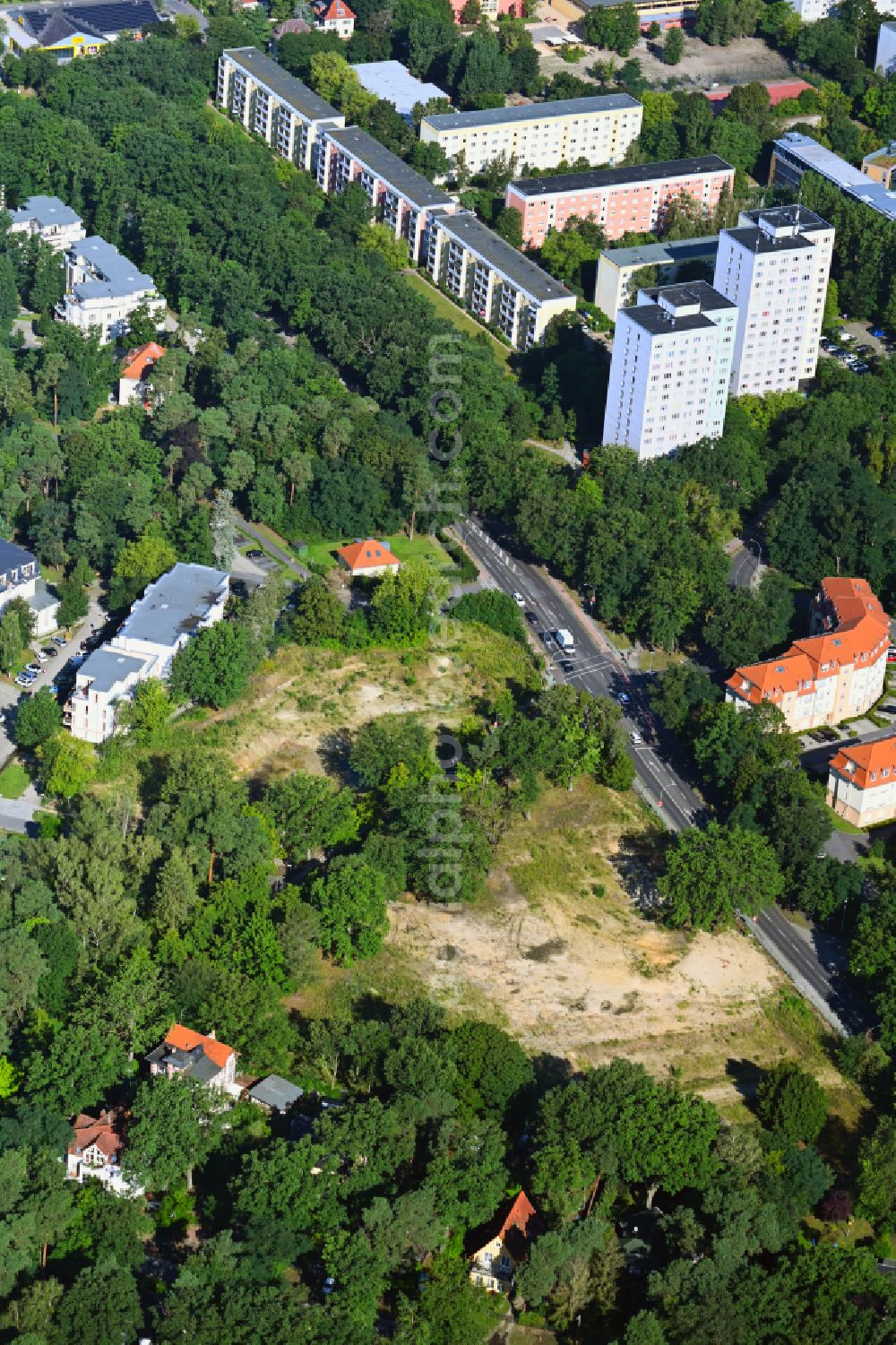 Aerial image Potsdam - Development area and building land fallow on street Grossbeerenstrasse - Jagdhauserstrasse in the district Stern in Potsdam in the state Brandenburg, Germany