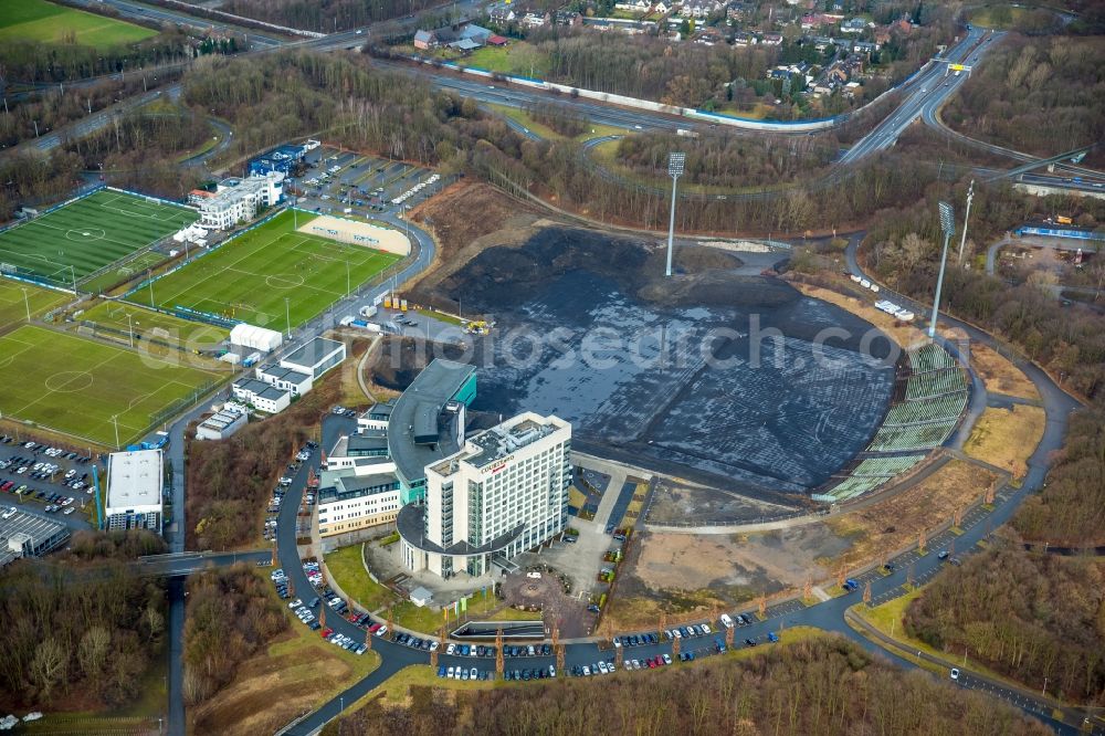 Gelsenkirchen from the bird's eye view: Development area and building land fallow Stadionring - Parkallee in the district Gelsenkirchen-Ost in Gelsenkirchen in the state North Rhine-Westphalia