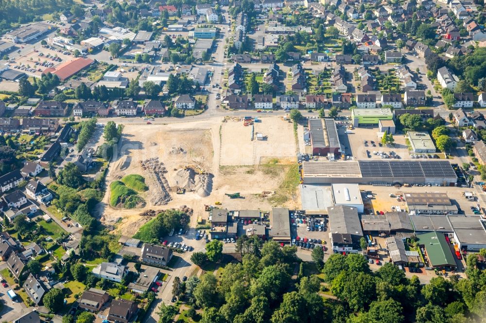 Bottrop from the bird's eye view: Development area and building land fallow and the site of the Bottroper Entsorgung und Stadtreinigung in Bottrop in the federal state North Rhine-Westphalia, Germany