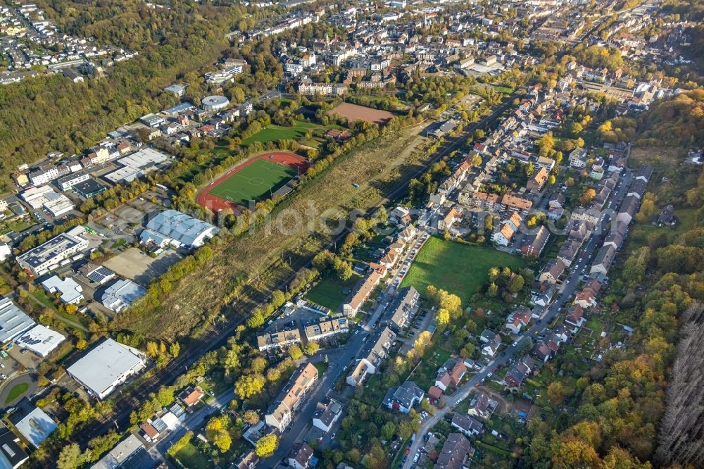 Hagen from the bird's eye view: Development area and building land fallow in the residential area on street Am Karweg - Waldstrasse in Hagen at Ruhrgebiet in the state North Rhine-Westphalia, Germany