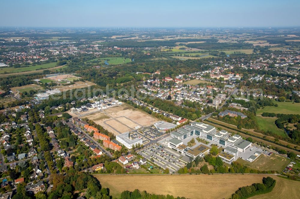 Hamm from above - Development area and building land fallow at the street Paraceluspark in the residential areas of Hamm in the state North Rhine-Westphalia