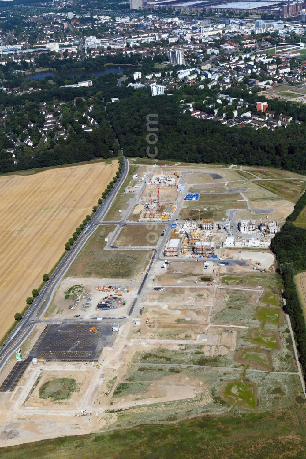 Wolfsburg from above - Development area and building land fallow along the L322 in Wolfsburg in the state Lower Saxony, Germany