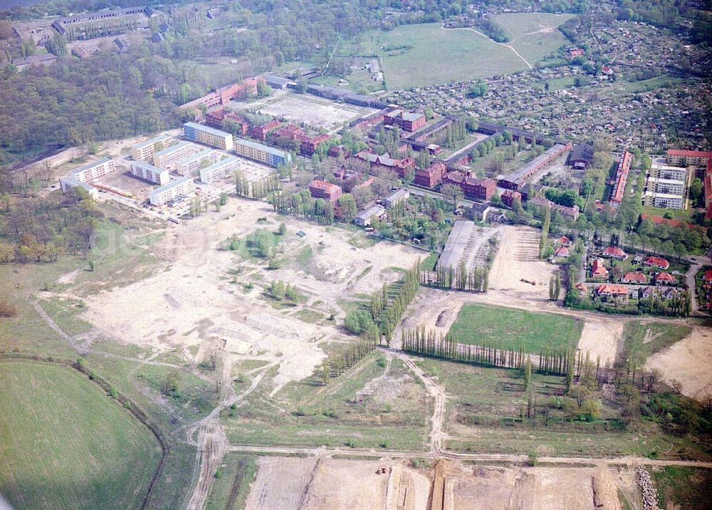 Potsdam - BRA from the bird's eye view: Entwicklungsgebiet Bornstedter Feld in Potsdam.