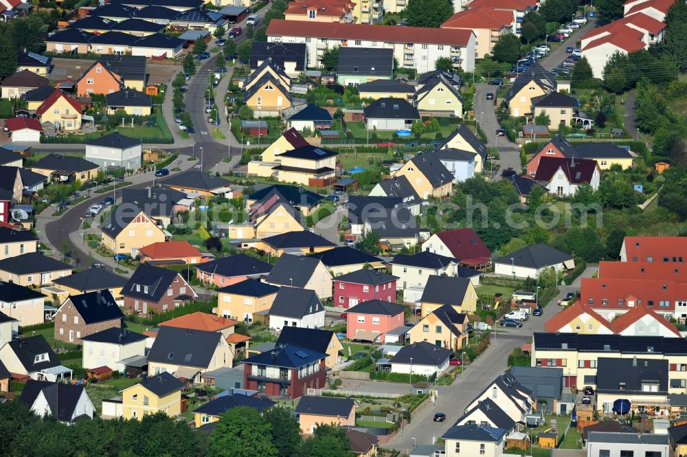 Magdeburg from the bird's eye view: Single-family residential development area on pear garden in Magdeburg Ottersleben