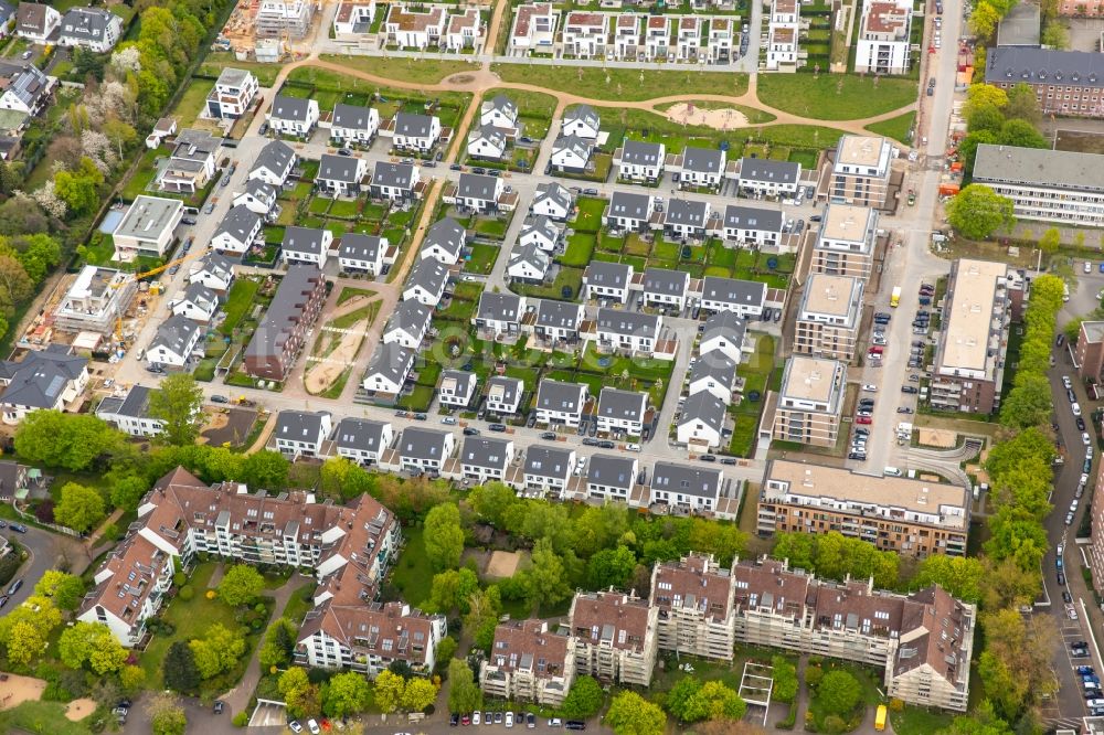 Aerial photograph Düsseldorf - Development area Gartenstadt Reitzenstein with construction sites on site of the former military barracks Reitzenstein in Duesseldorf in the state of North Rhine-Westphalia