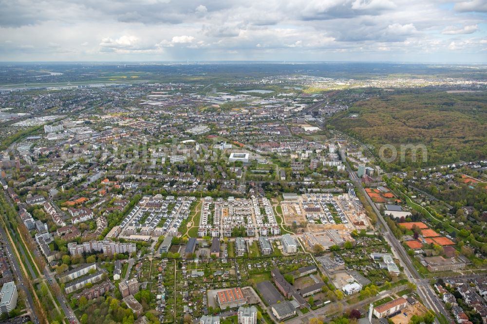 Düsseldorf from above - Development area Gartenstadt Reitzenstein with construction sites on site of the former military barracks Reitzenstein in Duesseldorf in the state of North Rhine-Westphalia