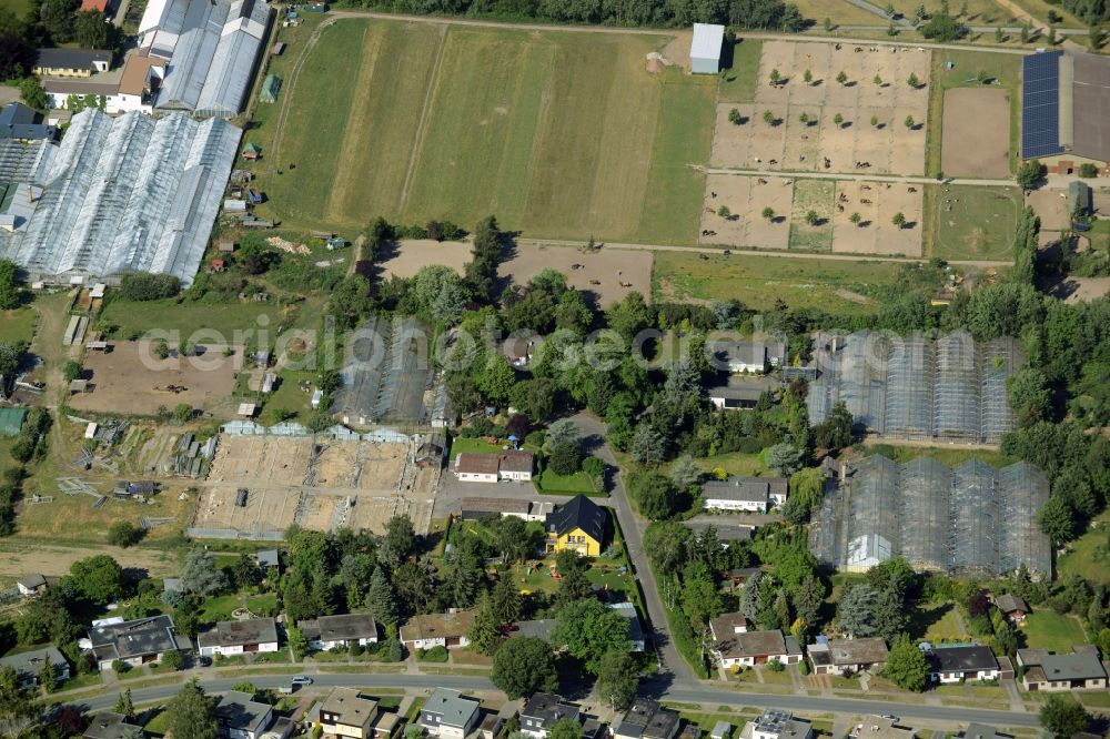 Aerial photograph Berlin - Development area of wasteland on the site of a former nurseryan der Pfauenkehre in Berlin in Germany