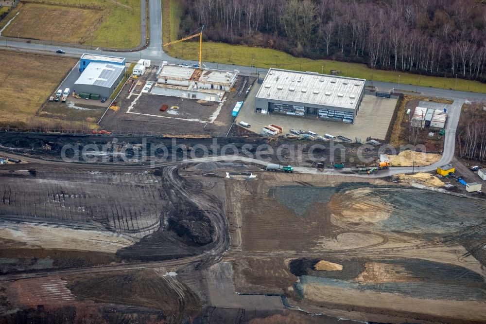 Aerial image Gelsenkirchen - Site development area of the former Zeche Graf Bismarck / remodeling to new construction with residential neighborhoods on the Rhine-Herne Canal in Gelsenkirchen in North Rhine-Westphalia NRW