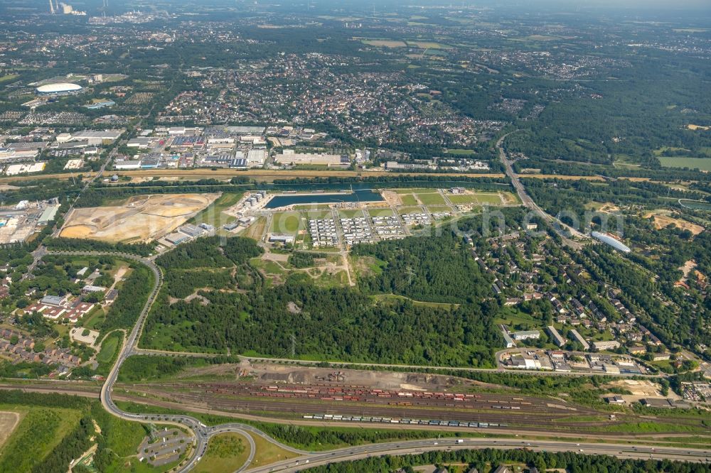 Gelsenkirchen from above - Site development area of the former Zeche Graf Bismarck / remodeling to new construction with residential neighborhoods on the Rhine-Herne Canal in Gelsenkirchen in North Rhine-Westphalia NRW