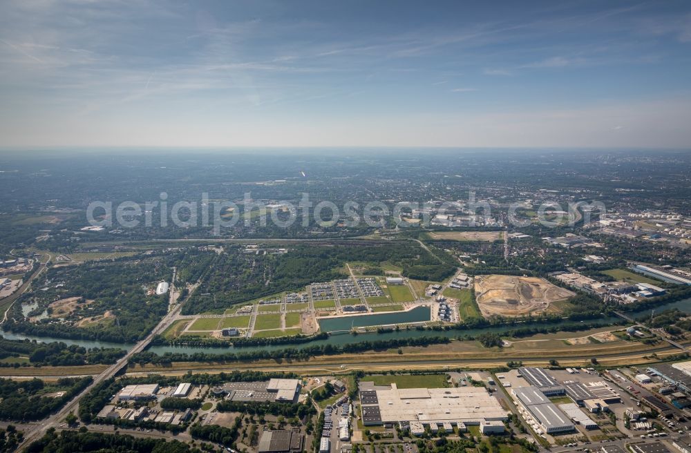 Gelsenkirchen from above - Site development area of the former Zeche Graf Bismarck / remodeling to new construction with residential neighborhoods on the Rhine-Herne Canal in Gelsenkirchen in North Rhine-Westphalia NRW