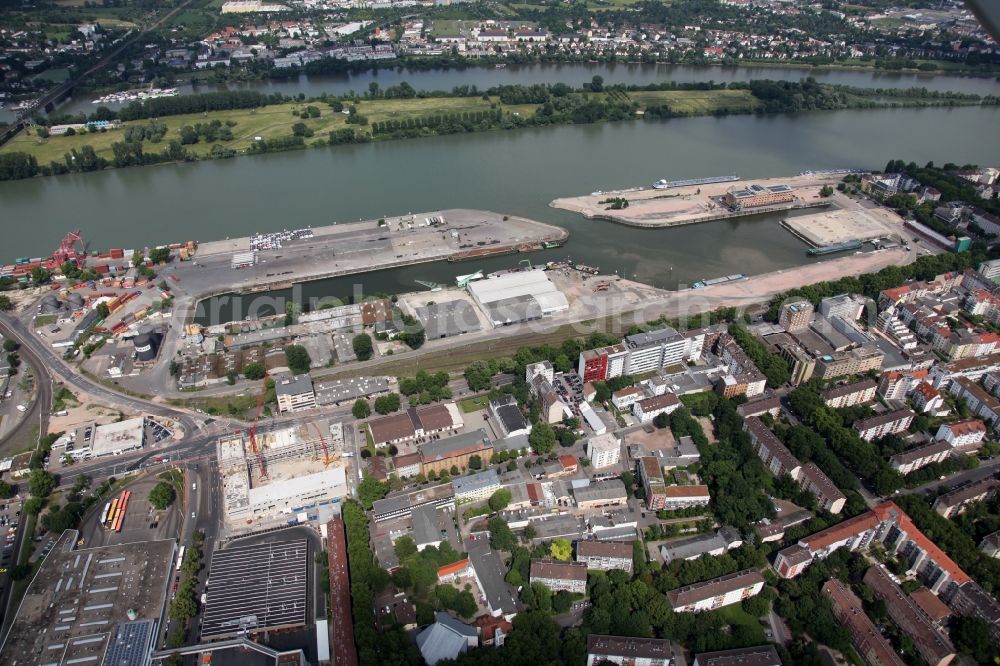 Aerial image Mainz - Development area on grounds of the former customs and inland port on the banks of the River Main in Mainz in Rhineland-Palatinate