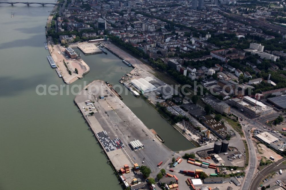 Aerial photograph Mainz - Development area on grounds of the former customs and inland port on the banks of the River Main in Mainz in Rhineland-Palatinate