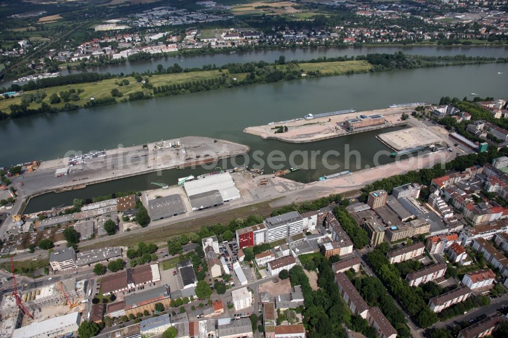 Aerial image Mainz - Development area on grounds of the former customs and inland port on the banks of the River Main in Mainz in Rhineland-Palatinate