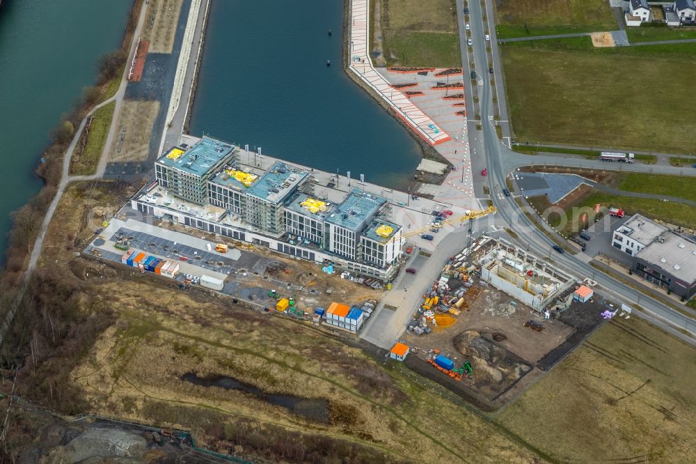 Aerial photograph Gelsenkirchen - Development area of NRW.URBAN Service GmbH on the Graf Bismarck Hafenviertel at the Rhein-Herne-Kanal in the district Bismarck in Gelsenkirchen in the state North Rhine-Westphalia