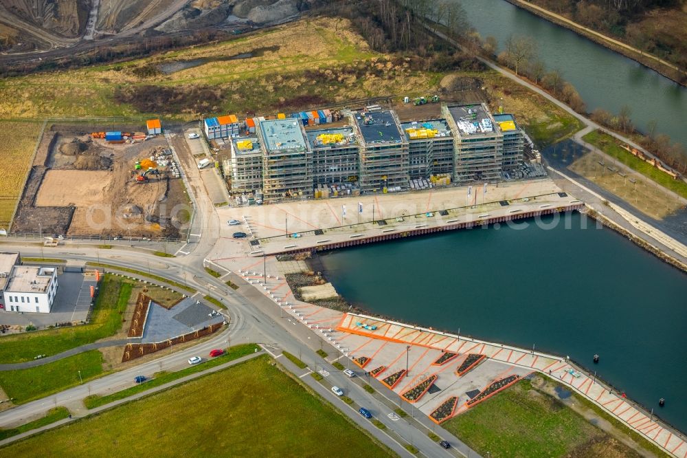 Gelsenkirchen from the bird's eye view: Development area of NRW.URBAN Service GmbH on the Graf Bismarck Hafenviertel at the Rhein-Herne-Kanal in the district Bismarck in Gelsenkirchen in the state North Rhine-Westphalia