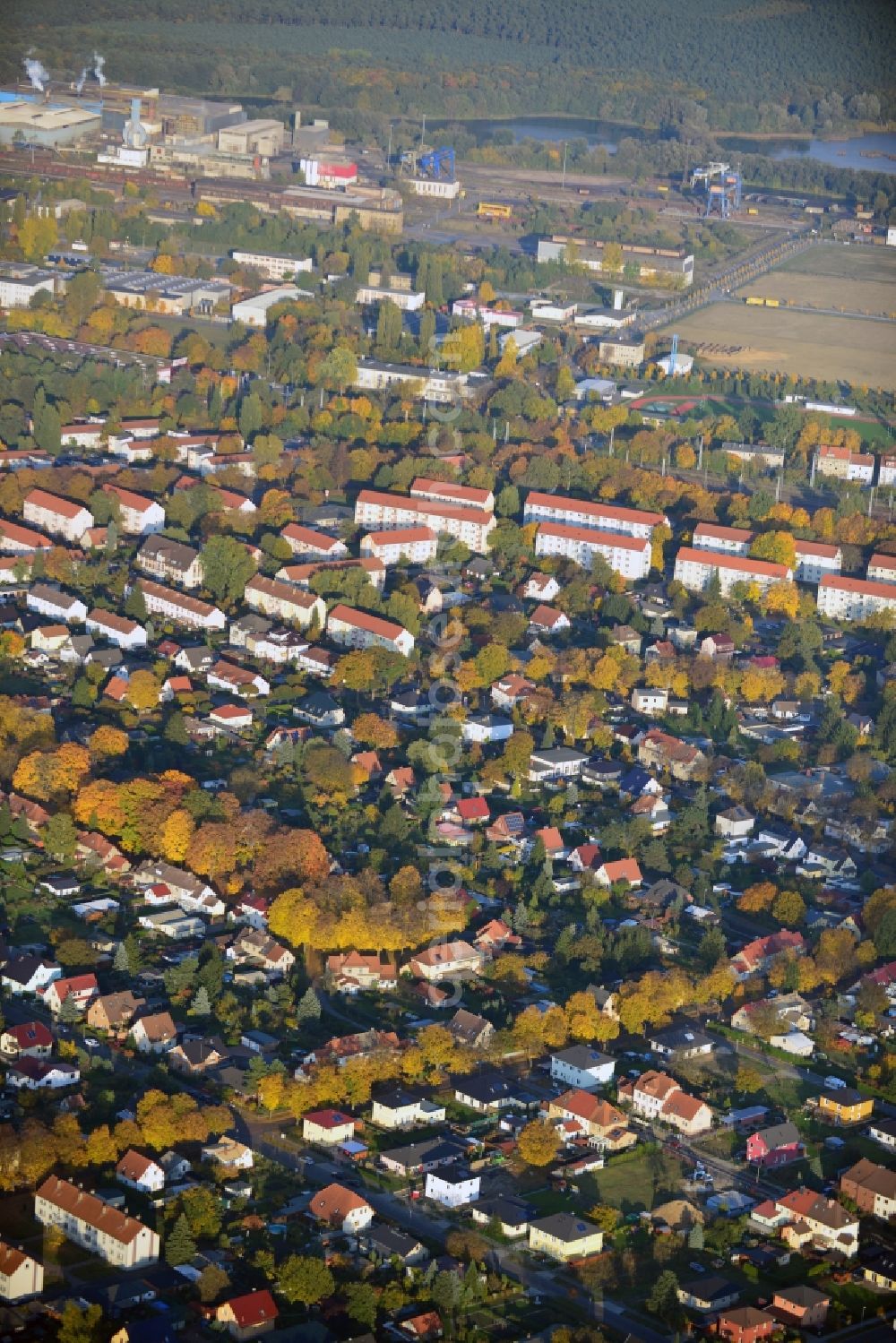 Aerial image Hennigsdorf - Development Area Heideweg, Kiefernstraße, Brandenburgische Straße in Hennigsdorf in Brandenburg