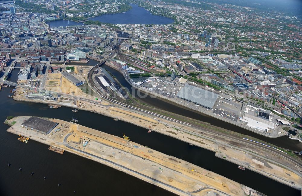 Aerial photograph Hamburg - Development area of the industrial wasteland Baakenhafen on the Norderelbe at Baakenkai - Baakenstrasse - Versmannstrasse Kirchenpauerstrasse in the HafenCity district in Hamburg, Germany