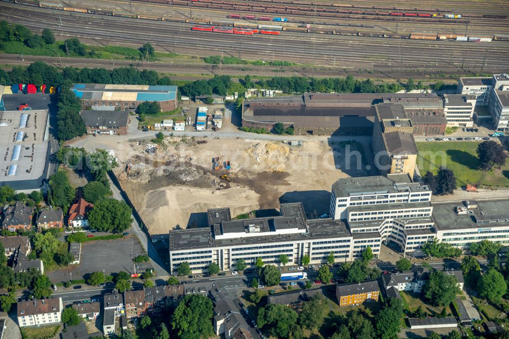 Oberhausen from the bird's eye view: Development area of industrial wasteland BABCOCK Fertigungszentrum GmbH on Duisburger Strasse in Oberhausen in the state North Rhine-Westphalia, Germany