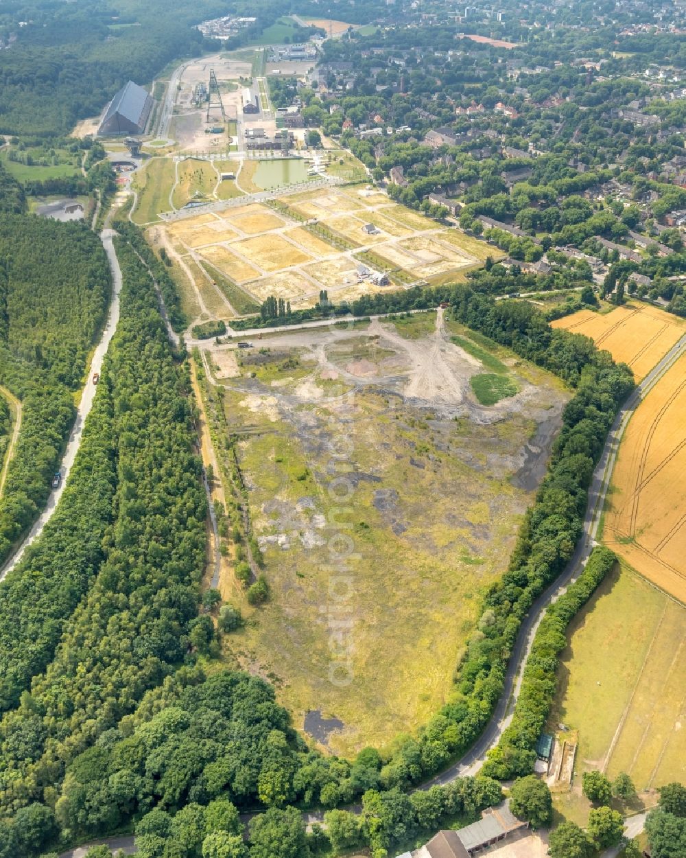 Aerial image Hünxe - Development area of industrial wasteland bei of Zentralwerkstatt Zeche Lohberg in Huenxe in the state North Rhine-Westphalia, Germany