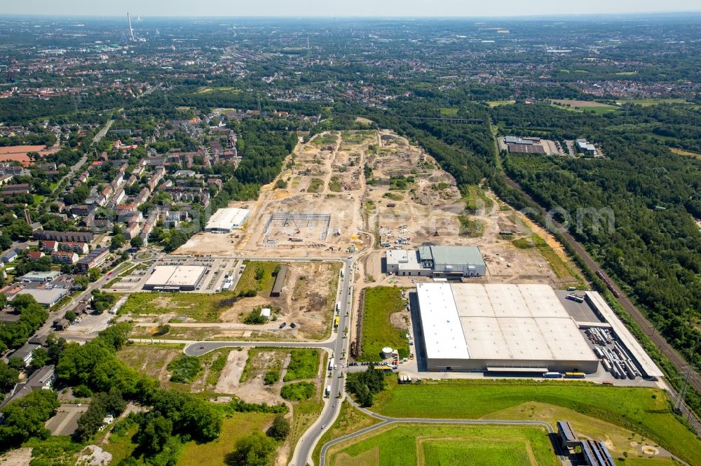 Aerial image Gelsenkirchen - Development area of industrial wasteland und Brachflaeche des ehemaligen Huettenwerk Schalker Verein in Gelsenkirchen in the state North Rhine-Westphalia