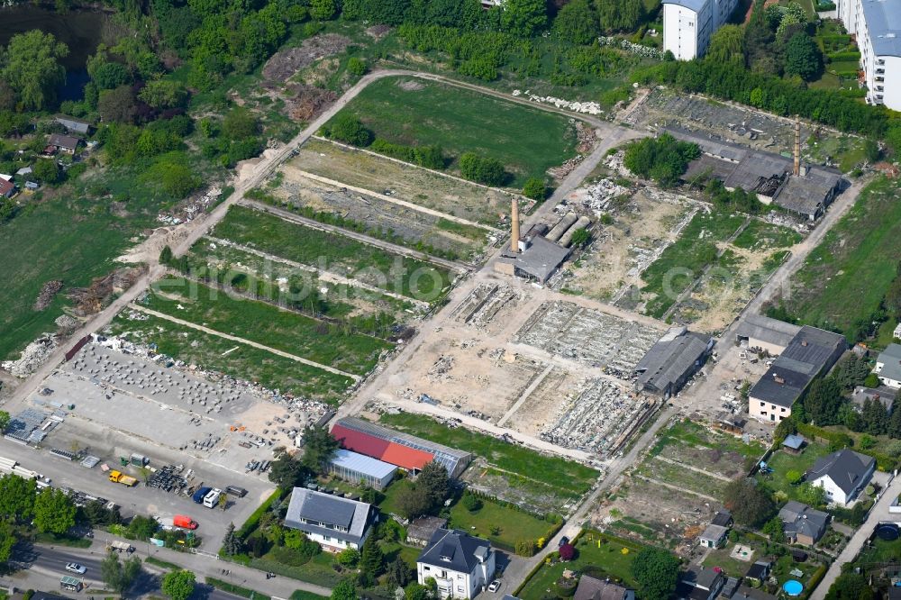 Berlin from the bird's eye view: Development area of industrial wasteland on Britzer Strasse in Berlin, Germany