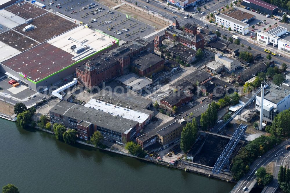 Berlin from the bird's eye view: Development area of industrial wasteland of Baerenquell-Brauereigelaende on Schnellerstrasse in the district Treptow-Koepenick in Berlin, Germany