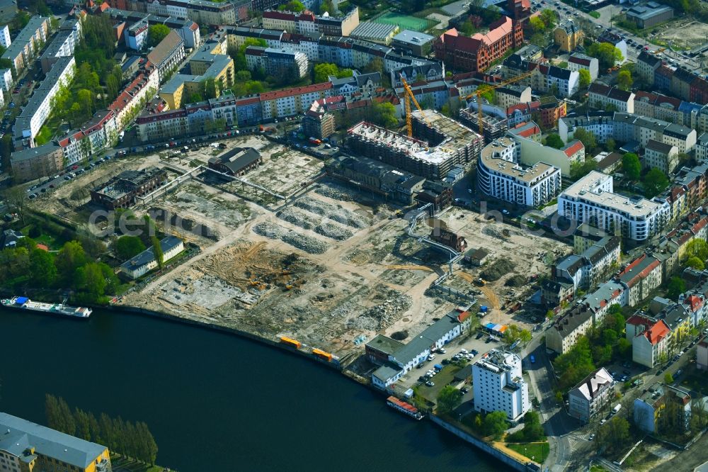 Aerial image Berlin - Development area of industrial wasteland Fliesssstrasse - Hasselwerderstrasse - Spreestrasse in the district Schoeneweide in Berlin, Germany