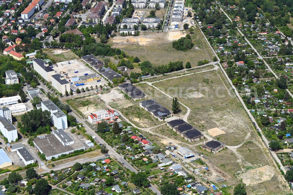 Aerial image Berlin - Development area of industrial wasteland Flugzeughallen Karlshorst on Biesenhorster Weg - Karlshorster Weg in the district Karlshorst in Berlin, Germany