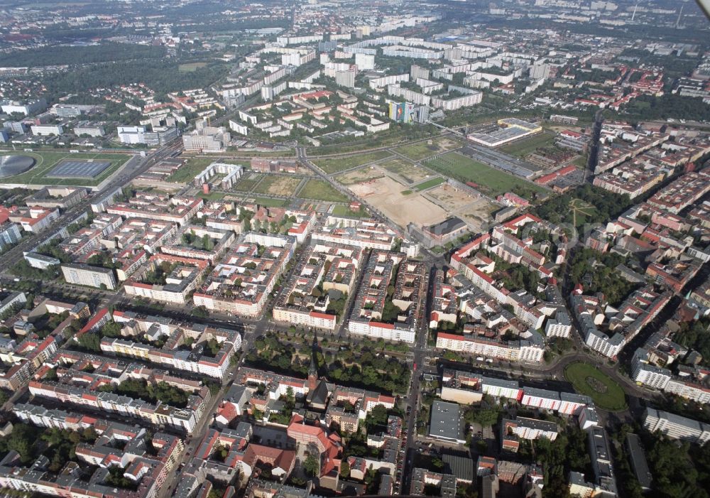 Berlin from above - Development area of industrial wasteland Gelaende of Alten Schlachthof on Eldenaer Strasse - Thaerstrasse in the district Friedrichshain in Berlin, Germany