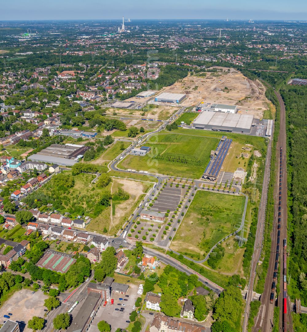 Aerial image Gelsenkirchen - Development area of industrial wasteland Industriepark Schalker Verein in Gelsenkirchen at Ruhrgebiet in the state North Rhine-Westphalia, Germany