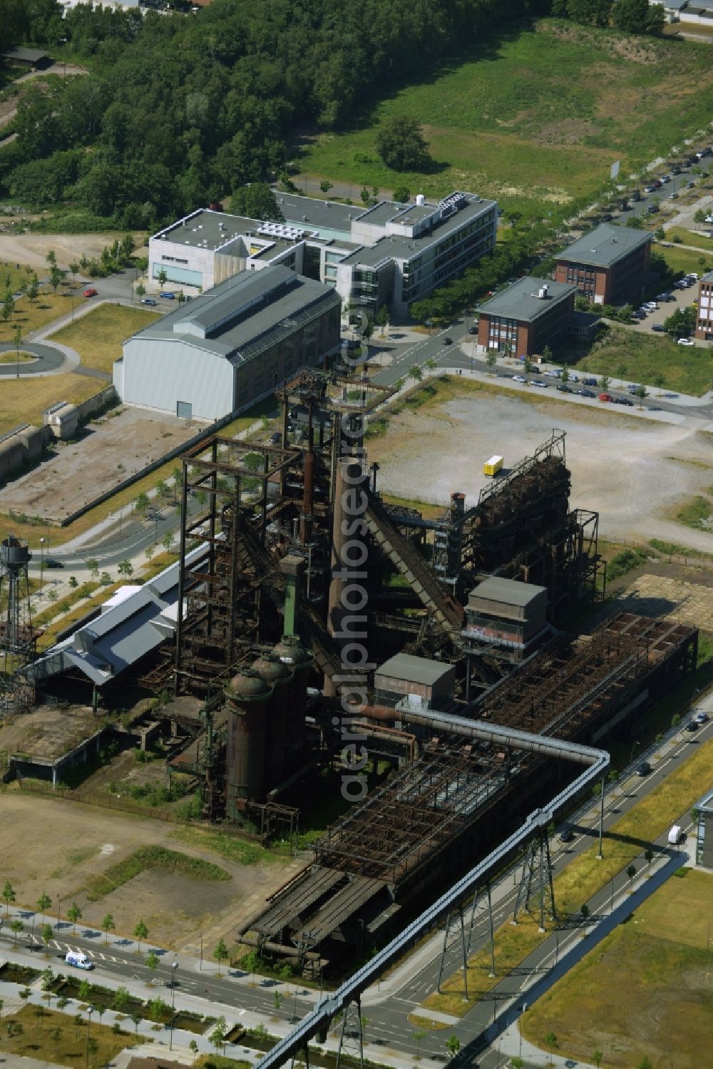 Dortmund from above - Development area of industrial wasteland Kompetenzzentren the TechnologieZentrumDortmund on the future location PHOENIX West in Dortmund in the state North Rhine-Westphalia