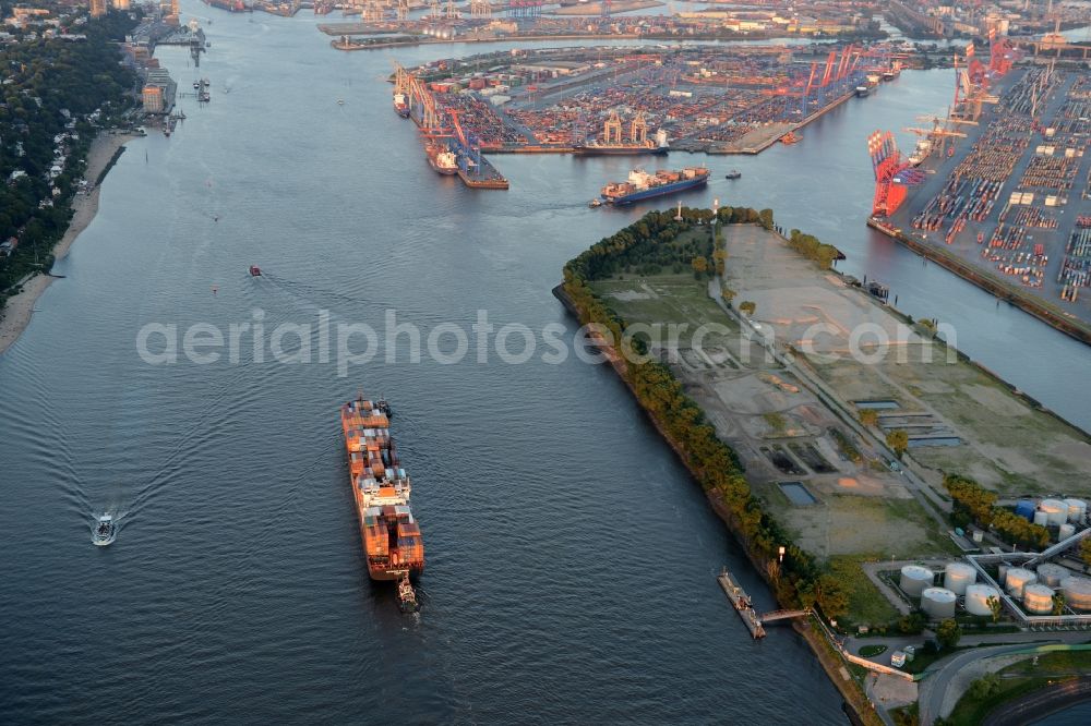 Hamburg from above - Development area of industrial wasteland on Petroleumhafen in Hamburg in Hamburg, Germany