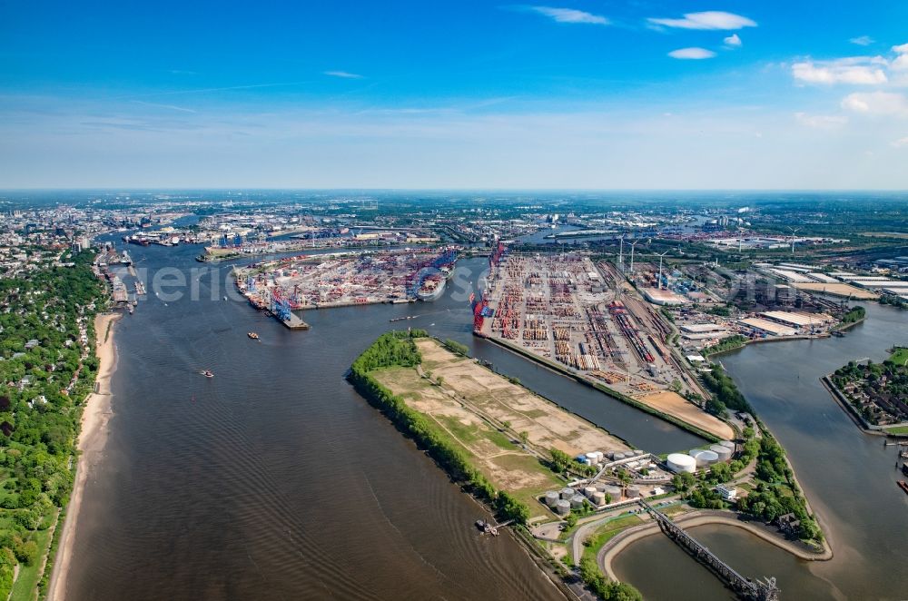 Aerial image Hamburg - Development area of the industrial wasteland at the Petroleumhafen in the Waltershof district in Hamburg, Germany