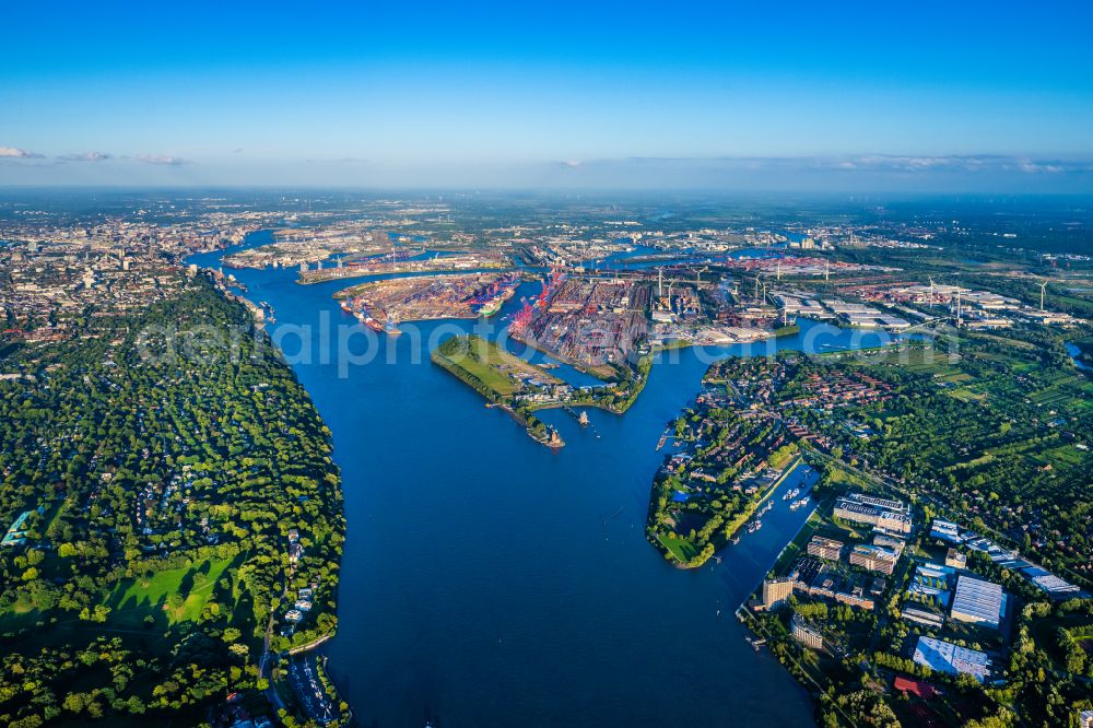 Aerial photograph Hamburg - Development area of a??a??the industrial wasteland at the Petroleumhafen in the Waltershof district in the district Waltershof in Hamburg, Germany