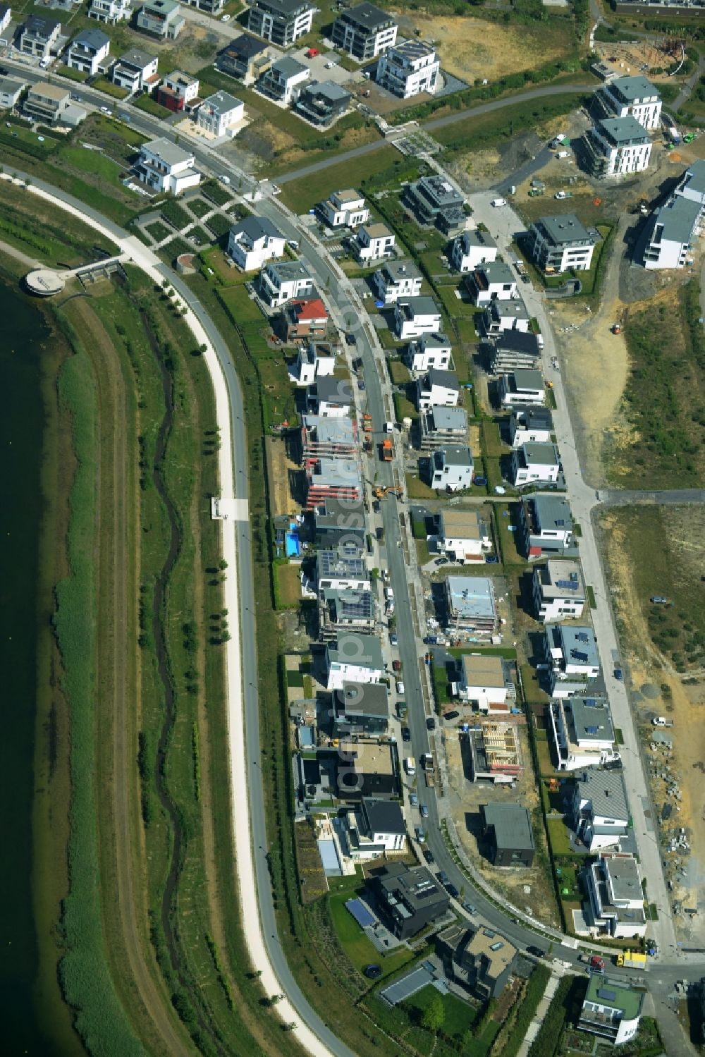 Dortmund from the bird's eye view: Development area of industrial wasteland Phoenix See in Dortmund in the state North Rhine-Westphalia