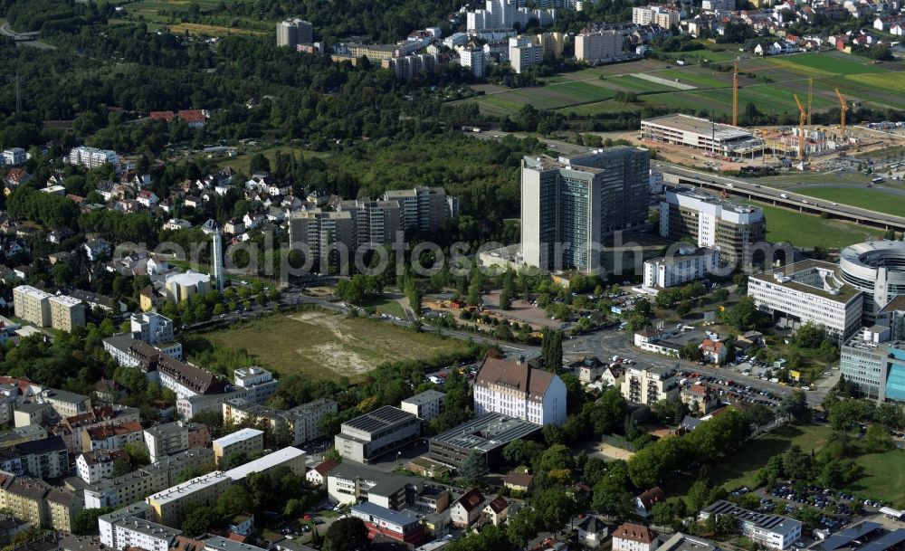 Offenbach am Main from above - Development area of industrial wasteland zum Stadtquartier Kaiserlei Quartier of CG - Group in Offenbach am Main in the state Hesse