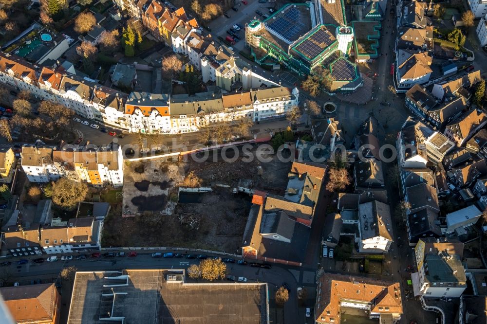 Schwelm from the bird's eye view: Development area of industrial wasteland between Schulstrasse and Neumarkt in Schwelm in the state North Rhine-Westphalia, Germany